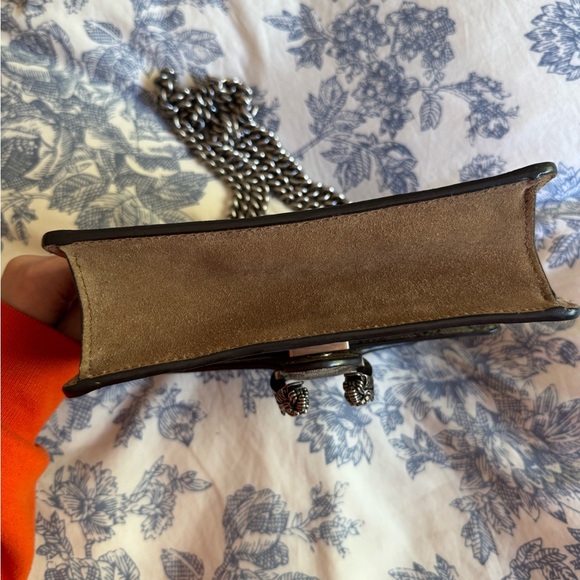 Gucci Dionysus Shoulder Bag - Picture 9 of 12